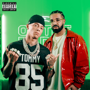 极品粉红色翻盖大阴茎靠小嫩逼
