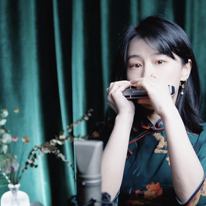 极品粉红色翻盖大阴茎靠小嫩逼
